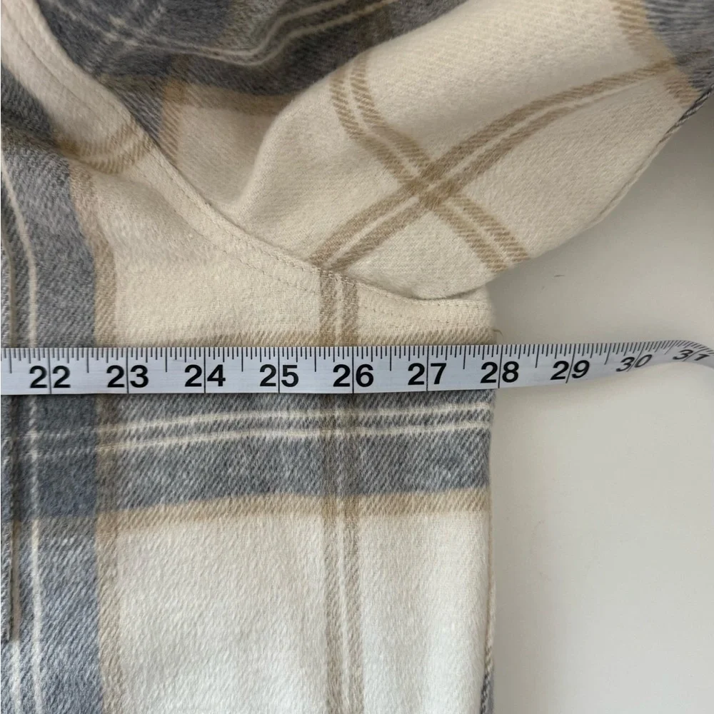 Old Navy Soft Brushed Plaid Shacket Cream & Gray Oversized Jacket XXlarge Men’s